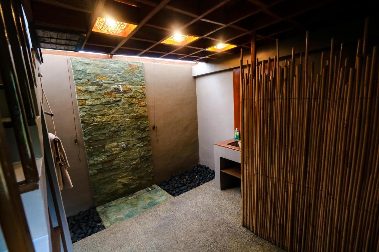 Nakabalo Guesthouse & Restaurant Сикихор Экстерьер фото